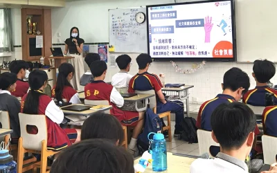 高三心理健康系列活動-聽見自己的聲音_入班講座