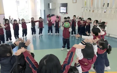互傳皮球