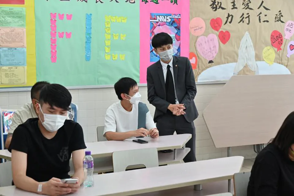 初一家長日