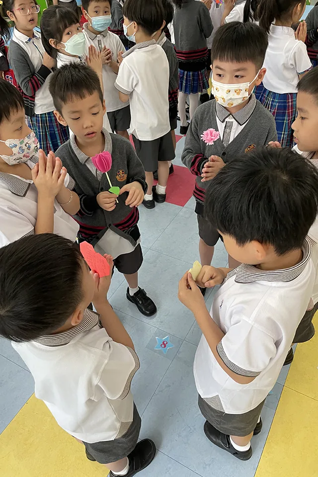 幼稚園聖母月祈禱聚會