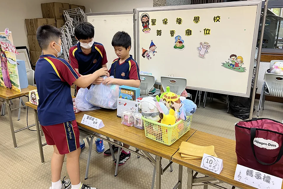 聖若瑟勞工主保堂義賣活動