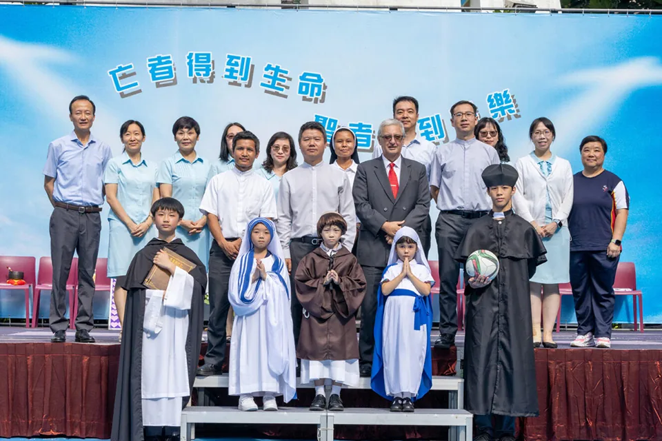 聖保祿學校舉行追思彌撒