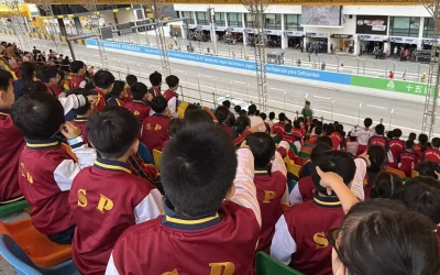 觀賞澳門格蘭披治大賽車