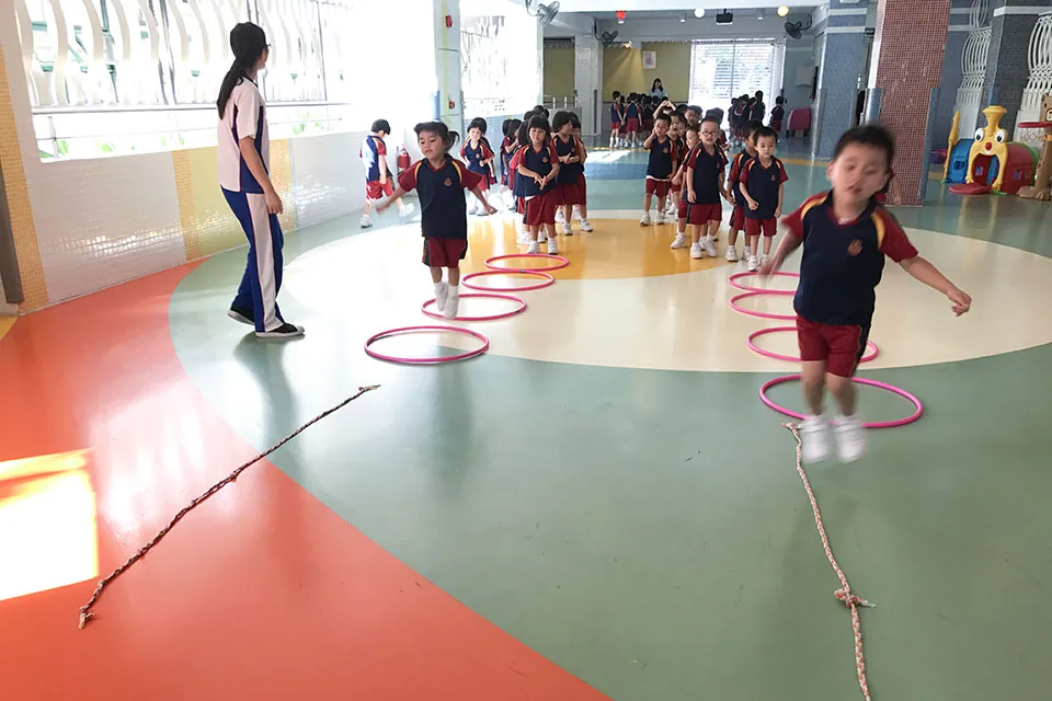 齊來蹦蹦跳