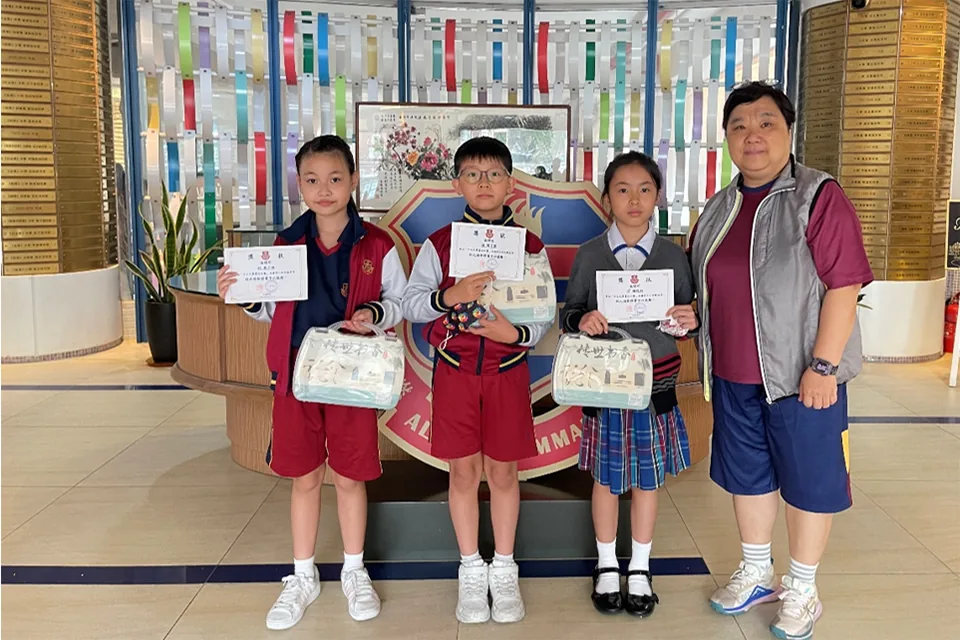 賀國慶七十三週年暨小學國文書法比賽