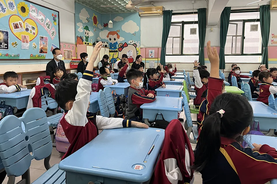 11月21日小學部數學科組長李秋平老師進行了一節引領課
