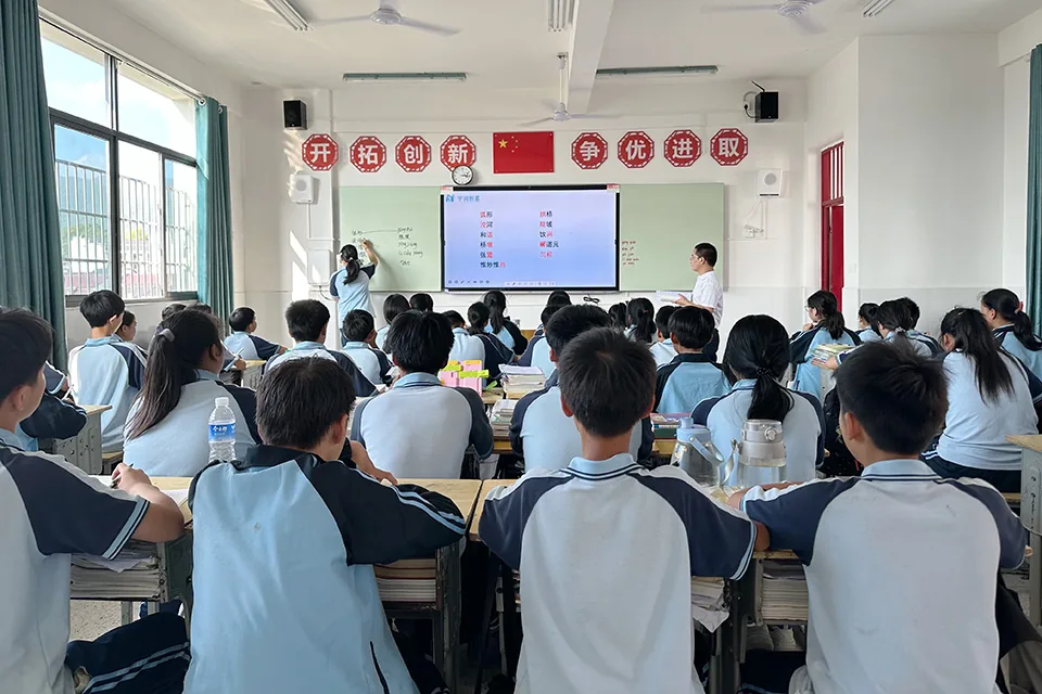 與澳緣中學締結姊妹學校