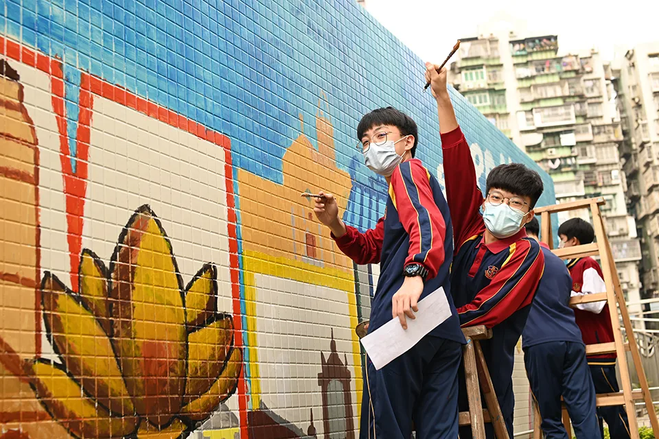 黎鴻昇主教天台花園壁畫創作