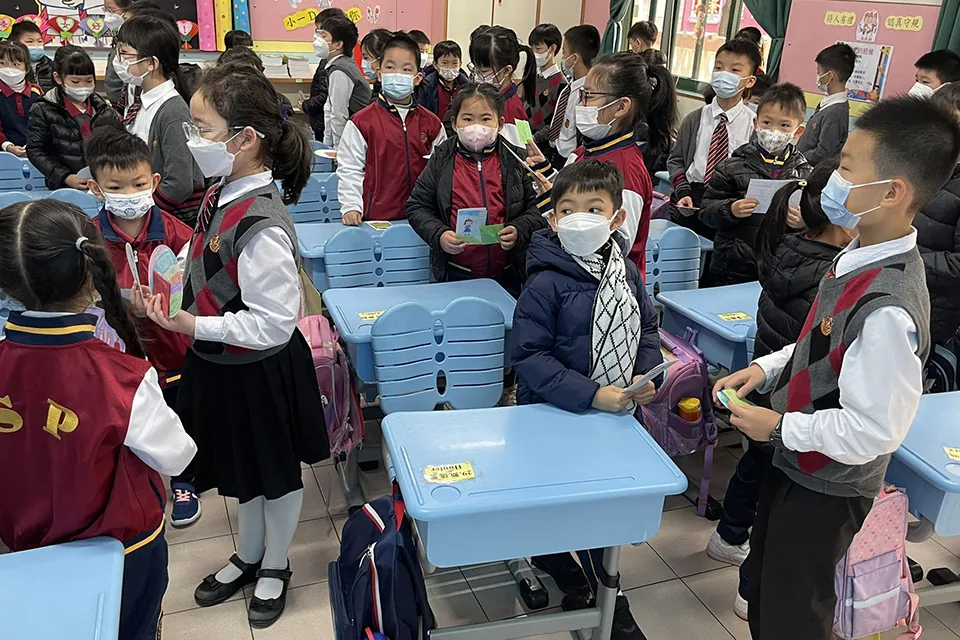 “燃亮自己、照亮他人”德育活動