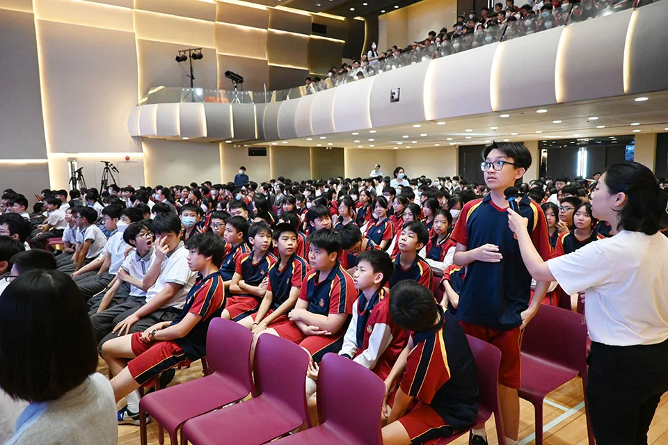 我校參與“記憶沙龍”校園專場講座