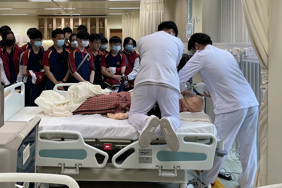 鏡湖護理學院開放日