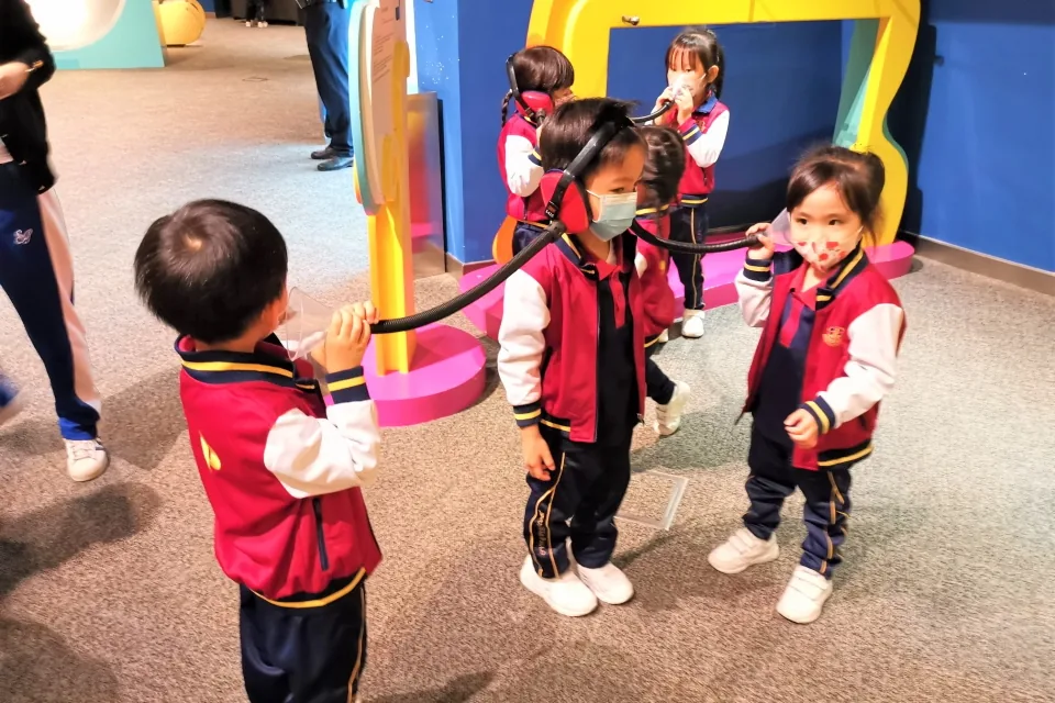 K2參觀科學館