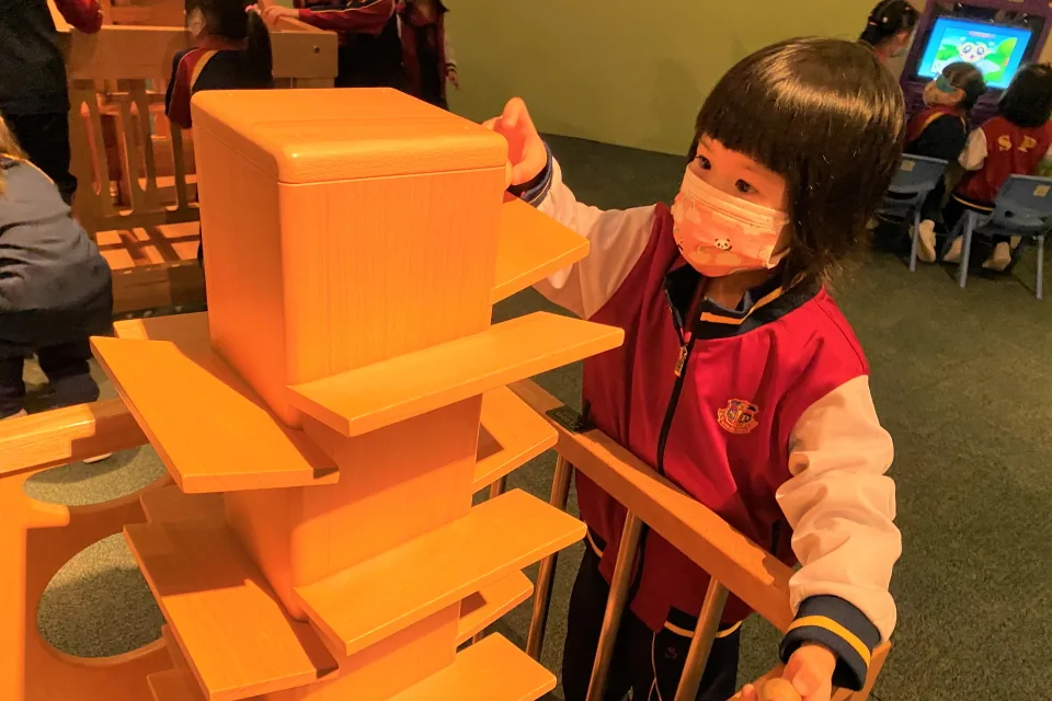 K2參觀科學館