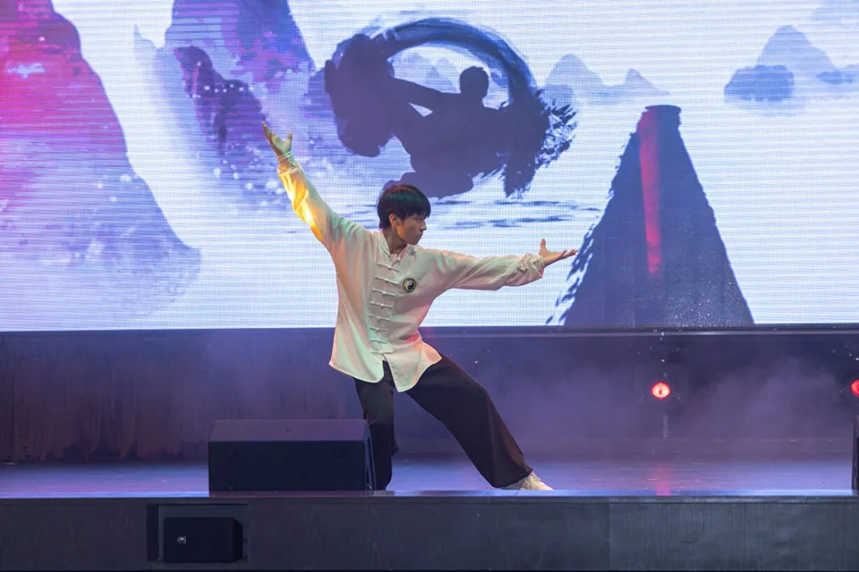 「英雄如夢，何曾夢覺」——中文科聯級公演