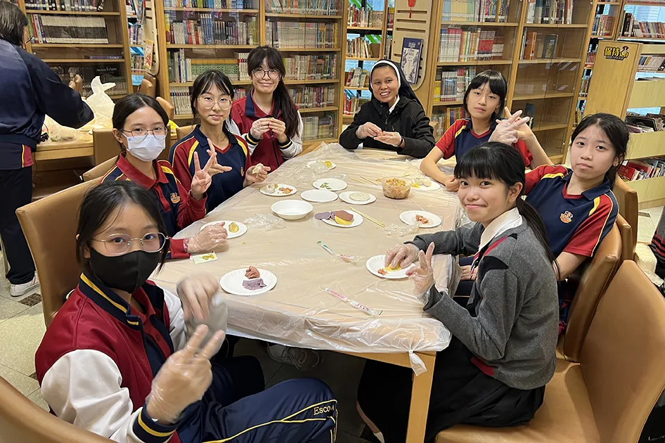 中學包餃子活動