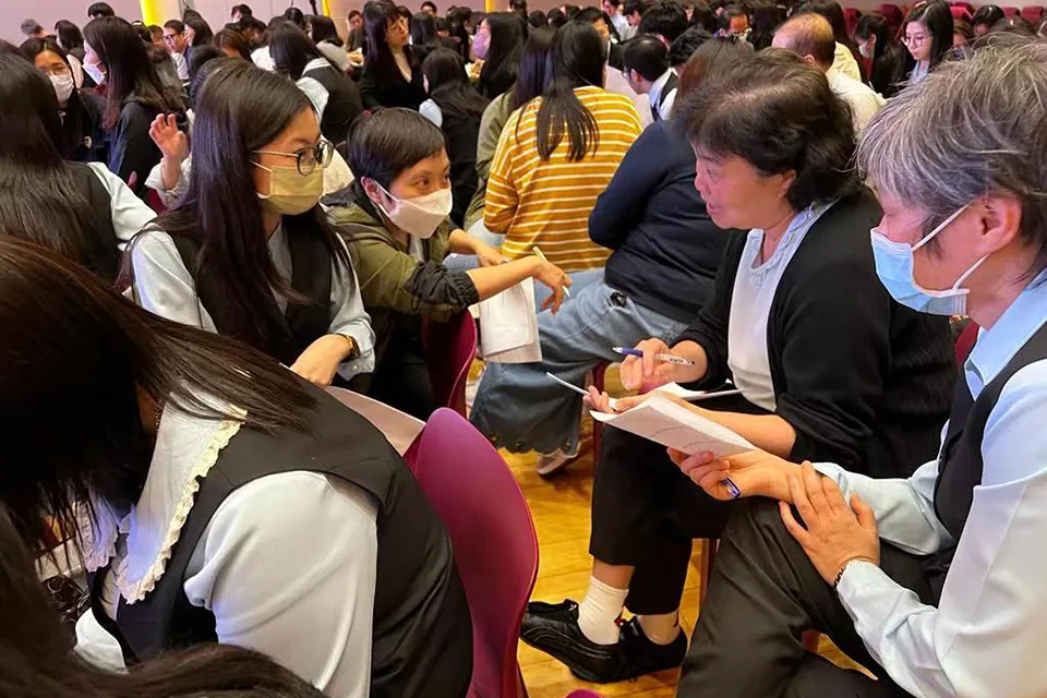 從家庭系統角度了解青少年講座