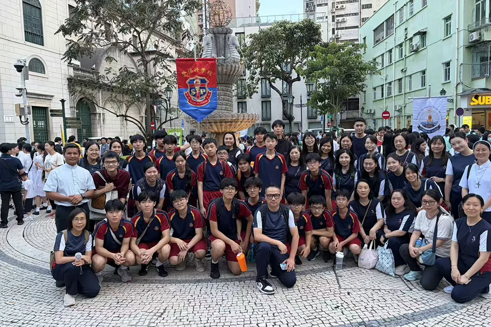 澳門聖保祿學校師生參與花地瑪聖母聖像出遊活動