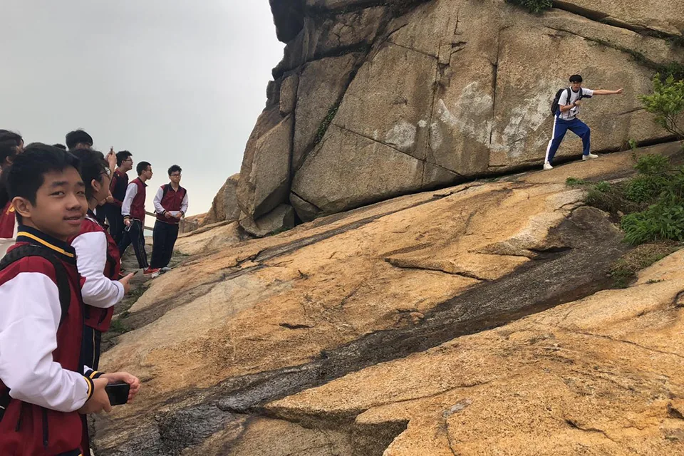 黑沙龍爪角地質考察