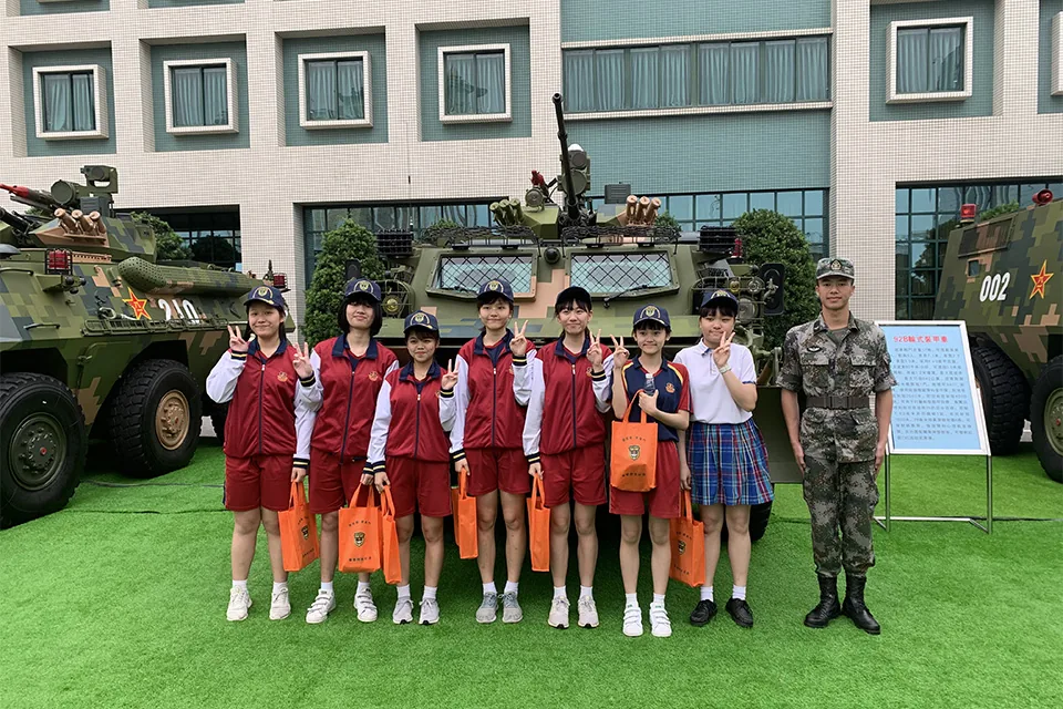 參觀駐澳軍營