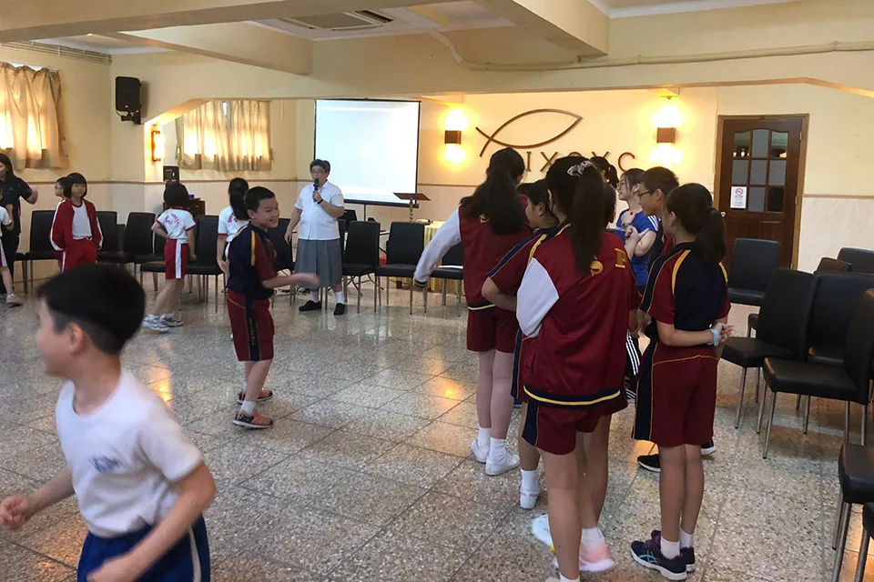 七校公教學生靈修