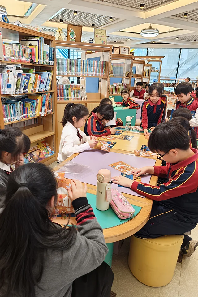 繪製聖誕，點綴書海
