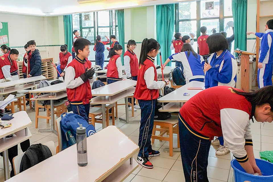 中學生「學校清潔巡禮」