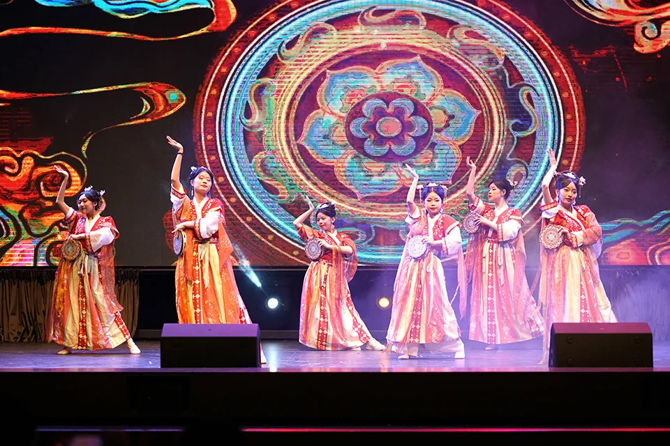 Saint Paul Chinese and English Language Festival