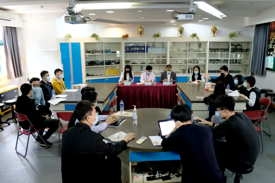恭賀我校中學萬麗芬老師獲「卓越表現教師」榮譽