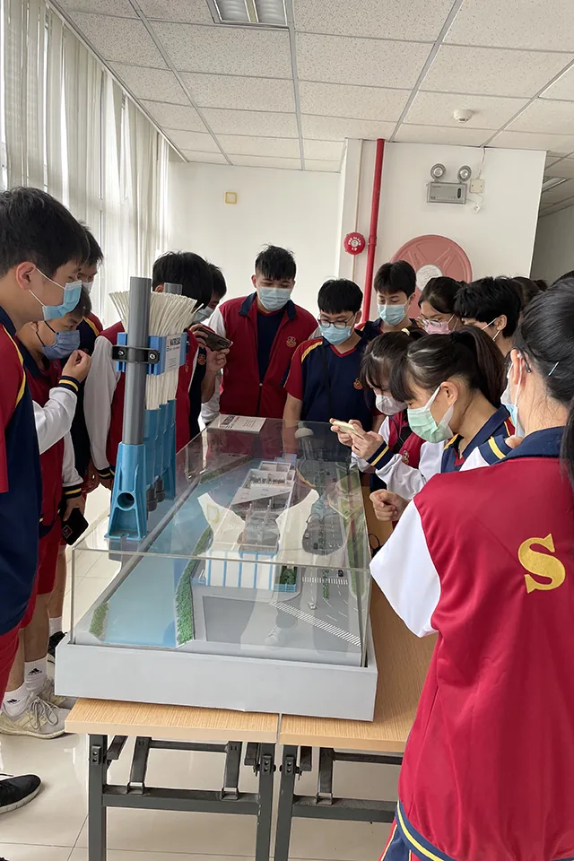 參觀澳門跨境工業區污水處理站
