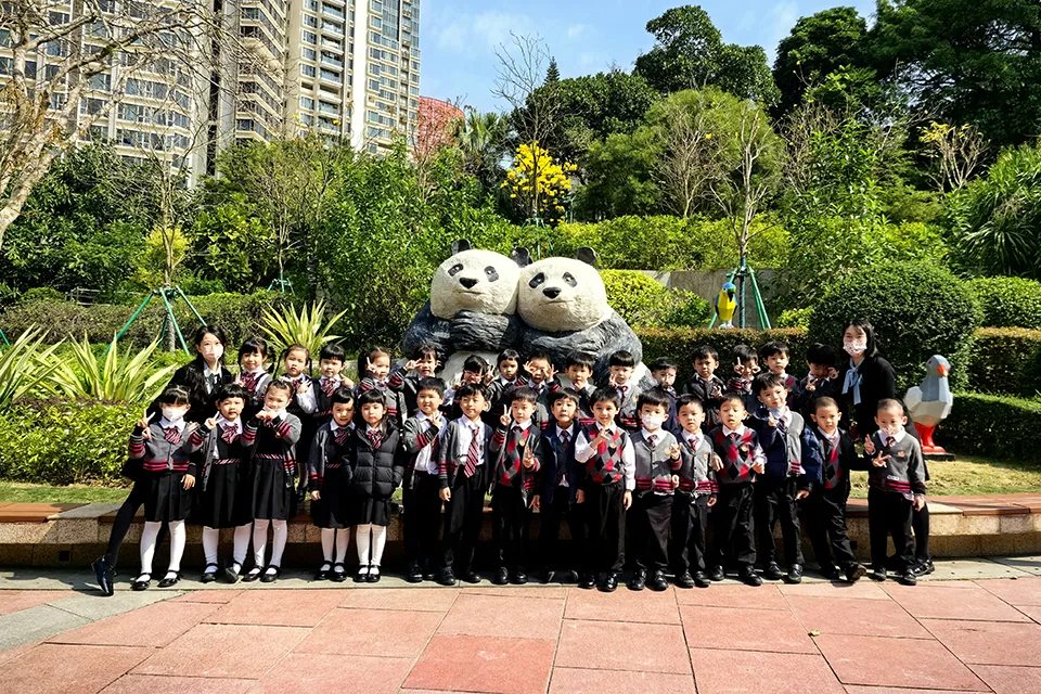 K2參觀大熊貓館