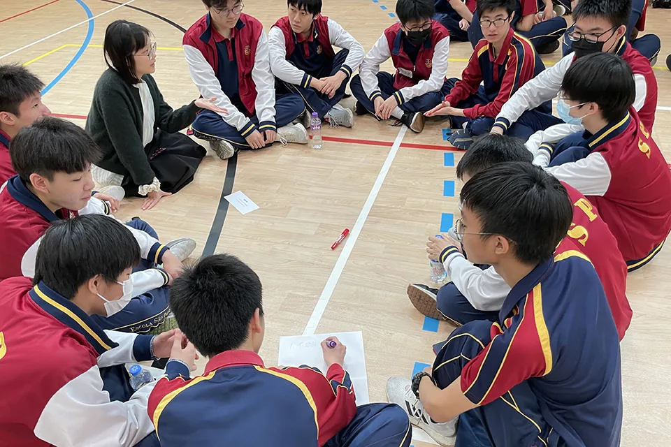 高二級同學參加“Along with You”Day Camp活動