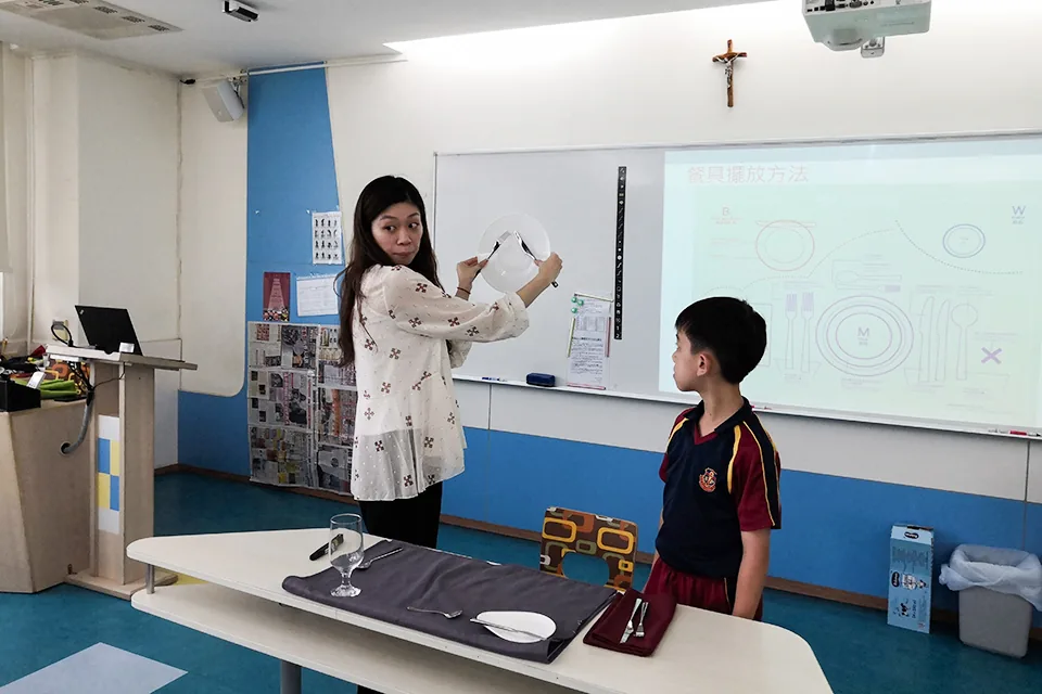 知情達禮之餐桌禮儀