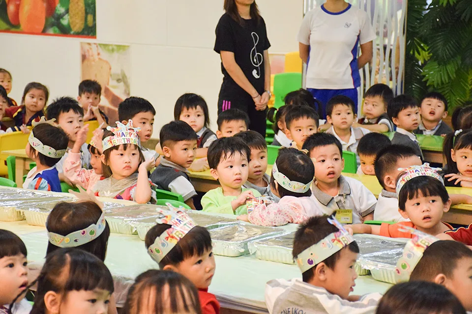 幼稚園9-10月生日會