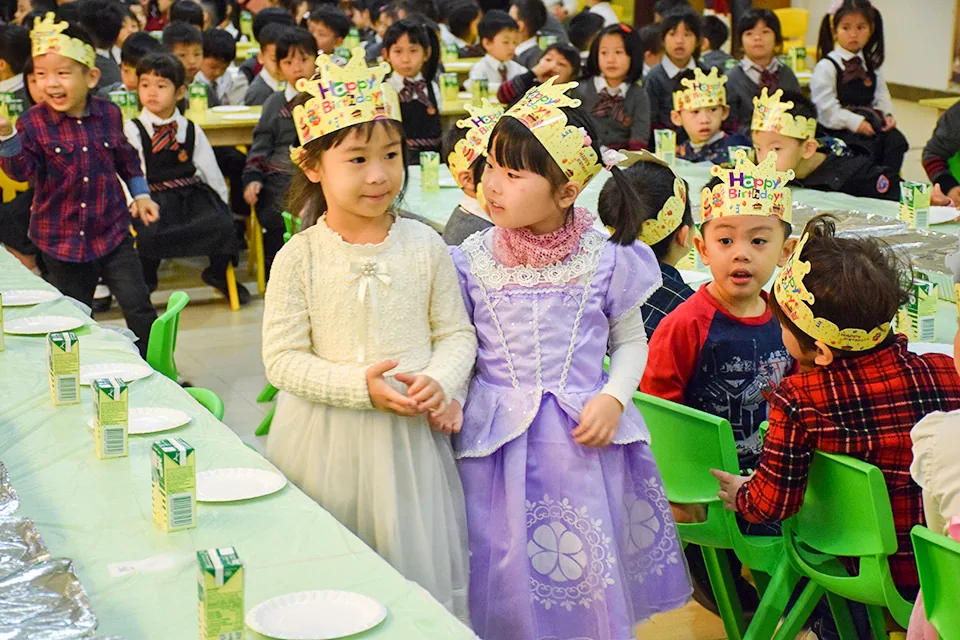 幼稚園11月12月生日會