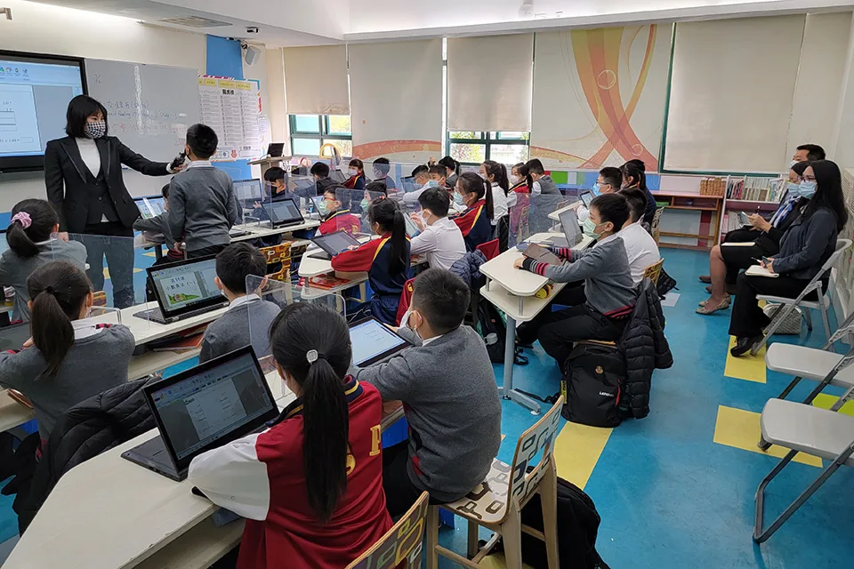 北京師範大學珠海校區專家小組駐校調研電子教學計劃
